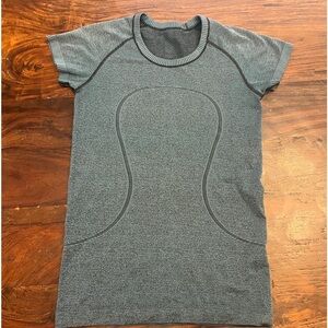 Lululemon swifty tech short sleeved shirt